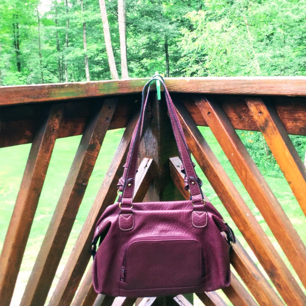 🆘 MERLOT ROSETTI SHOULDER BAG POCKETS Galore. EPLC
